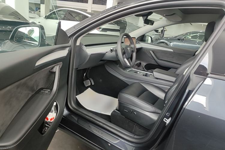Used Tesla Model Y 2024 Rear-Wheel-Drive Version Driver Seat
