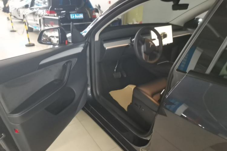 Used Tesla Model Y 2024 Rear-Wheel-Drive Version Driver Seat