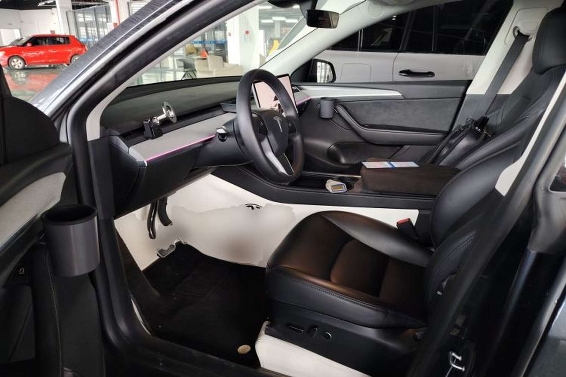 Used Tesla Model Y 2024 Rear-Wheel-Drive Version Driver Seat