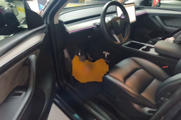 Used Tesla Model Y 2024 Long-Range All-Wheel-Drive Version Driver Seat