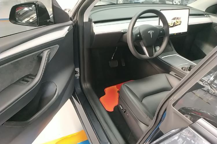 Used Tesla Model Y 2024 Rear-Wheel-Drive Version Driver Seat