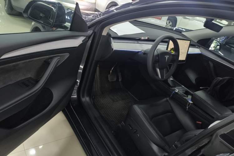 Used Tesla Model Y 2024 Rear-Wheel-Drive Version Driver Seat