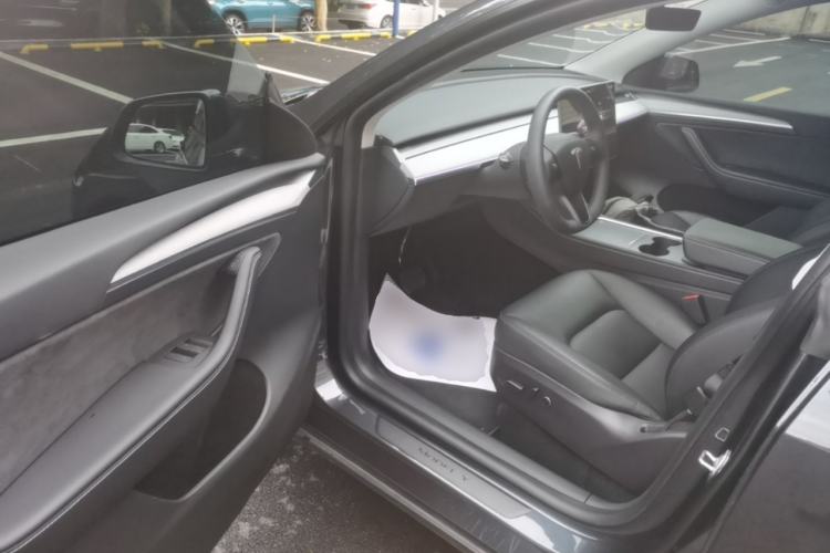 Used Tesla Model Y 2024 Rear-Wheel-Drive Version Driver Seat