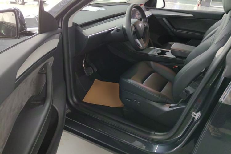 Used Tesla Model Y 2024 Rear-Wheel-Drive Version Driver Seat