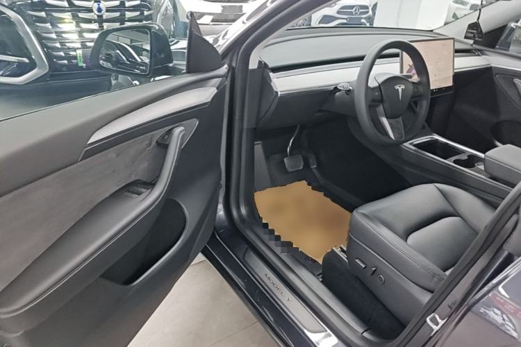 Used Tesla Model Y 2024 Rear-Wheel-Drive Version Driver Seat