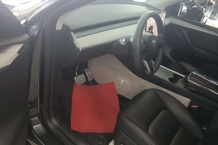 Used Tesla Model Y 2024 Rear-Wheel-Drive Version Driver Seat