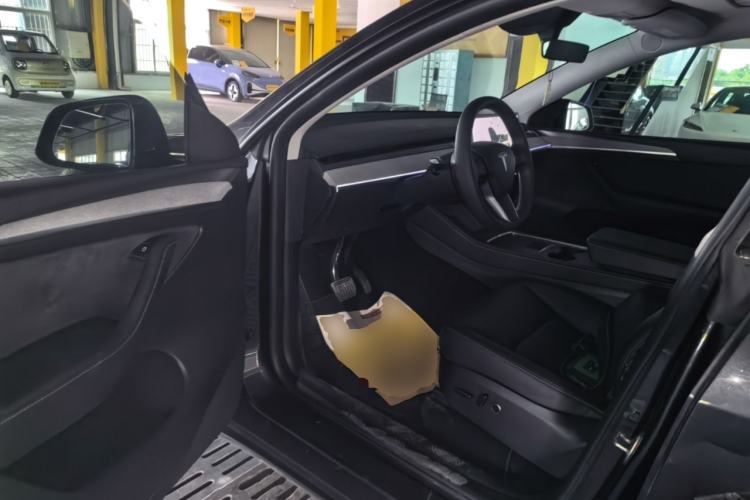 Used Tesla Model Y 2024 Rear-Wheel-Drive Version Driver Seat