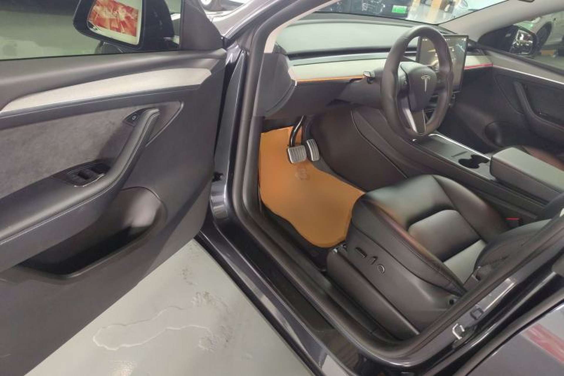 Used Tesla Model Y 2024 Long-Range All-Wheel-Drive Version Driver Seat
