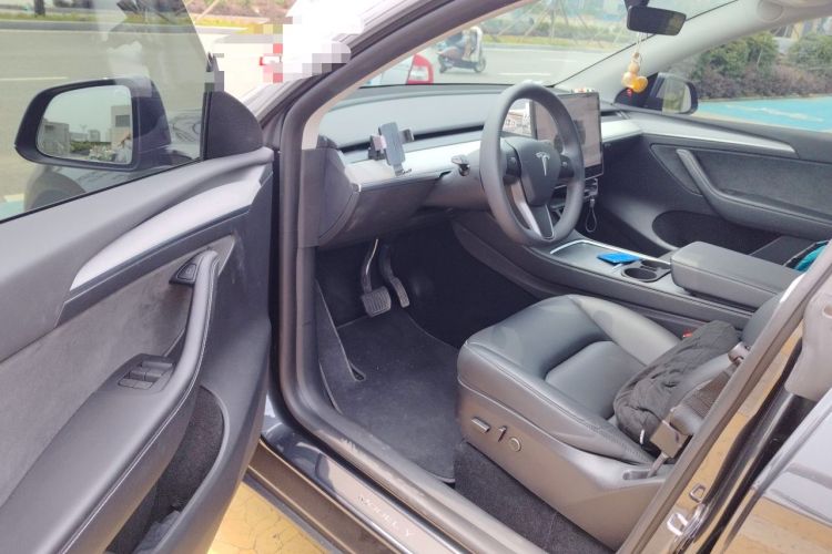 Used Tesla Model Y 2024 Rear-Wheel-Drive Version Driver Seat
