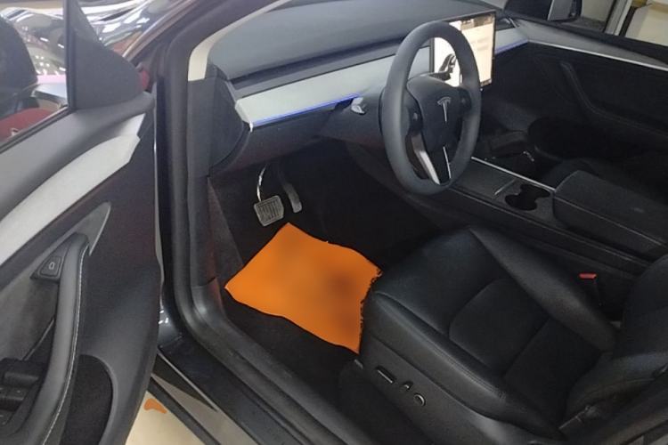 Used Tesla Model Y 2024 Rear-Wheel-Drive Version Driver Seat