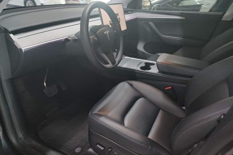 Used Tesla Model Y 2024 Rear-Wheel-Drive Version Driver Seat