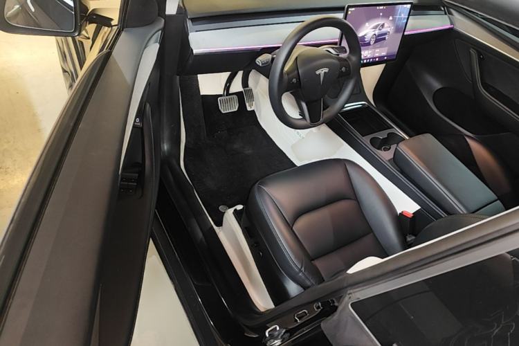 Used Tesla Model Y 2024 Rear-Wheel-Drive Version Driver Seat