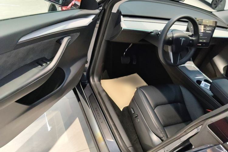 Used Tesla Model Y 2024 Rear-Wheel-Drive Version Driver Seat
