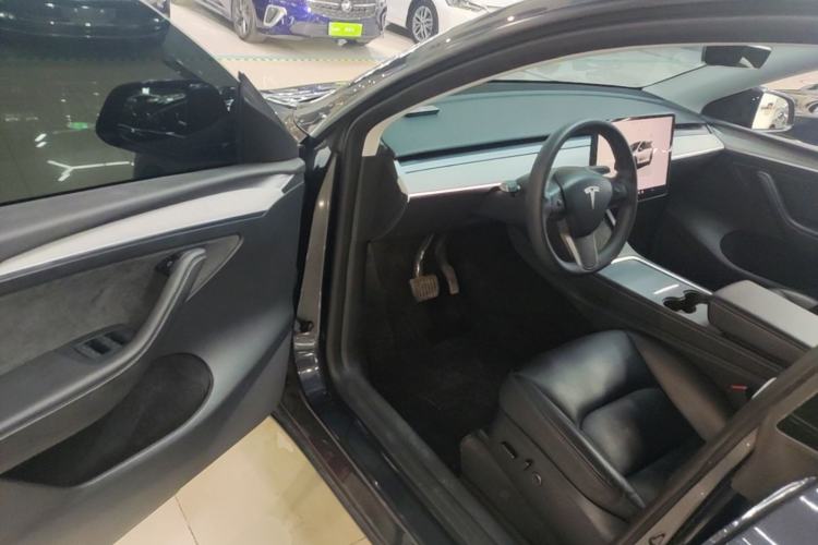 Used Tesla Model Y 2024 Rear-Wheel-Drive Version Driver Seat