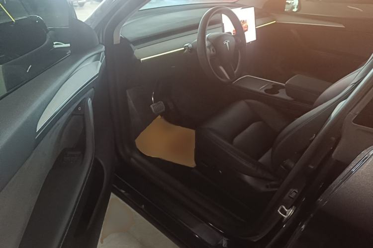 Used Tesla Model Y 2024 Rear-Wheel-Drive Version Driver Seat