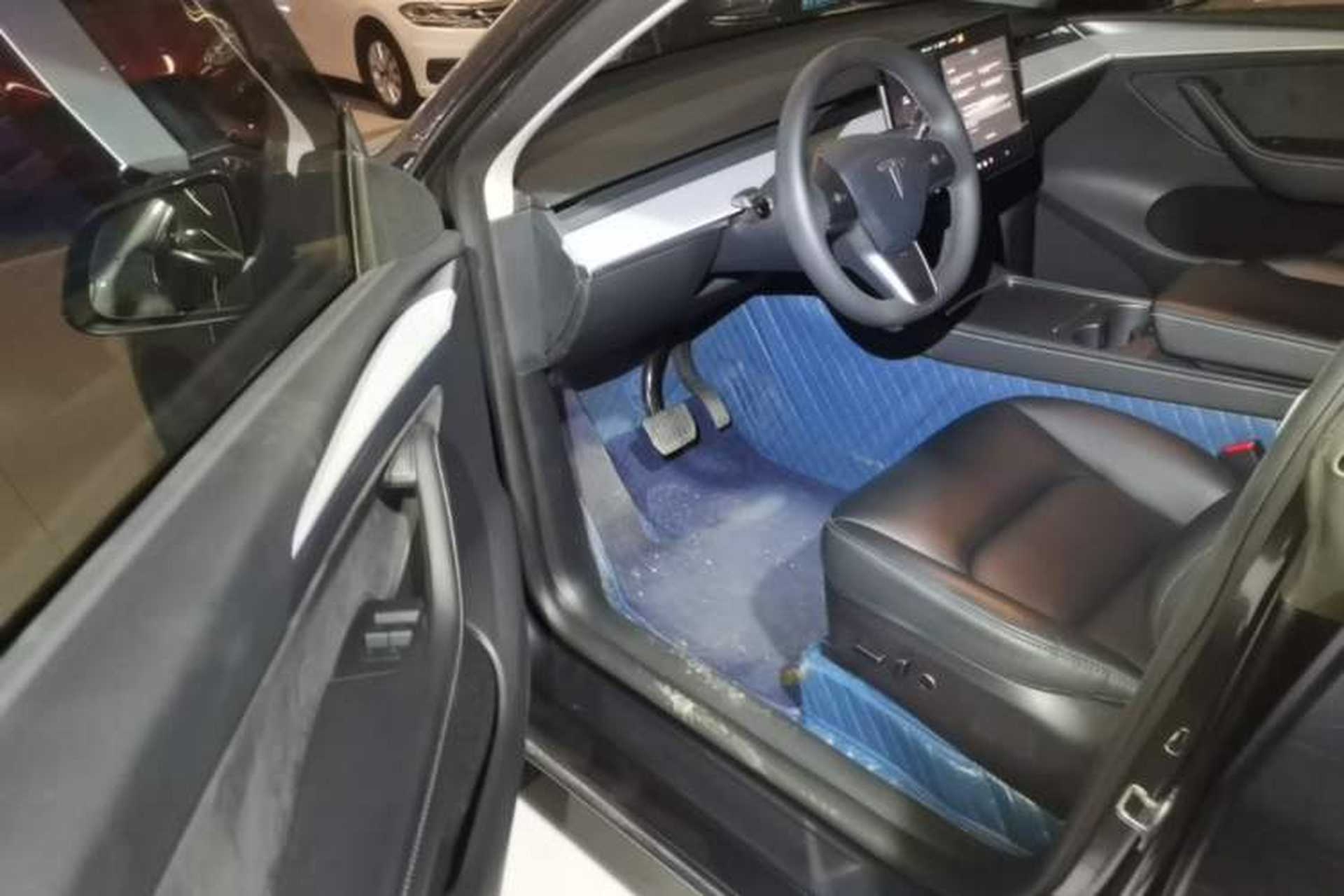 Used Tesla Model Y 2024 Long-Range All-Wheel-Drive Version Driver Seat