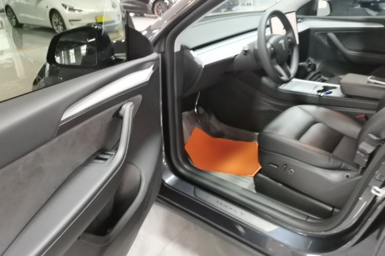 Used Tesla Model Y 2024 Long-Range All-Wheel-Drive Version Driver Seat