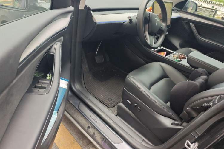 Used Tesla Model Y 2024 Rear-Wheel-Drive Version Driver Seat