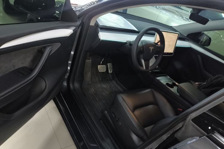 Used Tesla Model Y 2024 Rear-Wheel-Drive Version Driver Seat