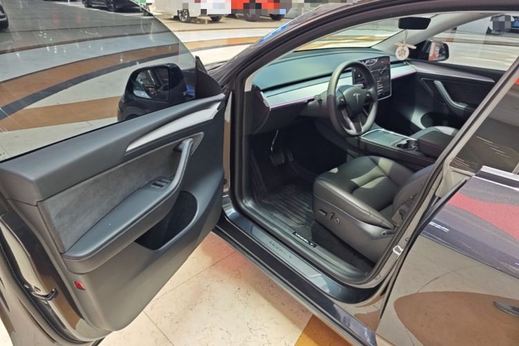Used Tesla Model Y 2024 Rear-Wheel-Drive Version Driver Seat