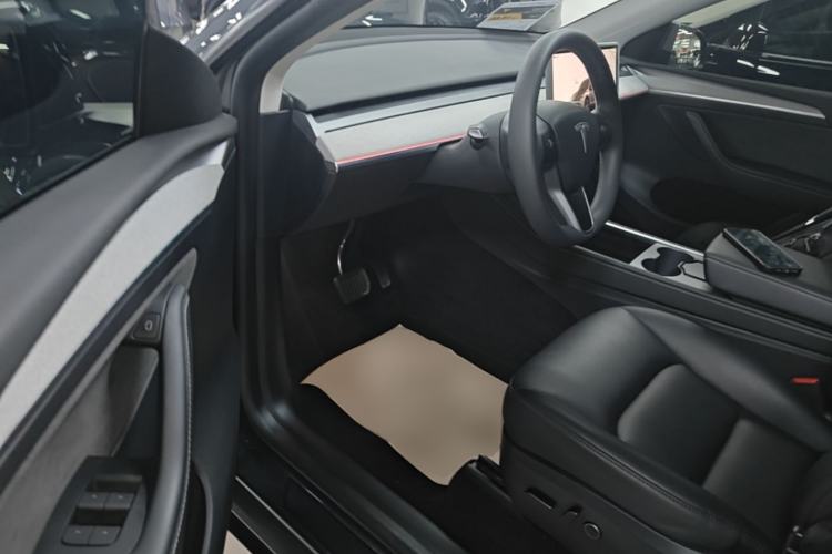 Used Tesla Model Y 2024 Rear-Wheel-Drive Version Driver Seat
