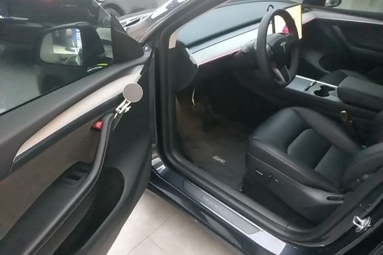 Used Tesla Model Y 2024 Rear-Wheel-Drive Version Driver Seat