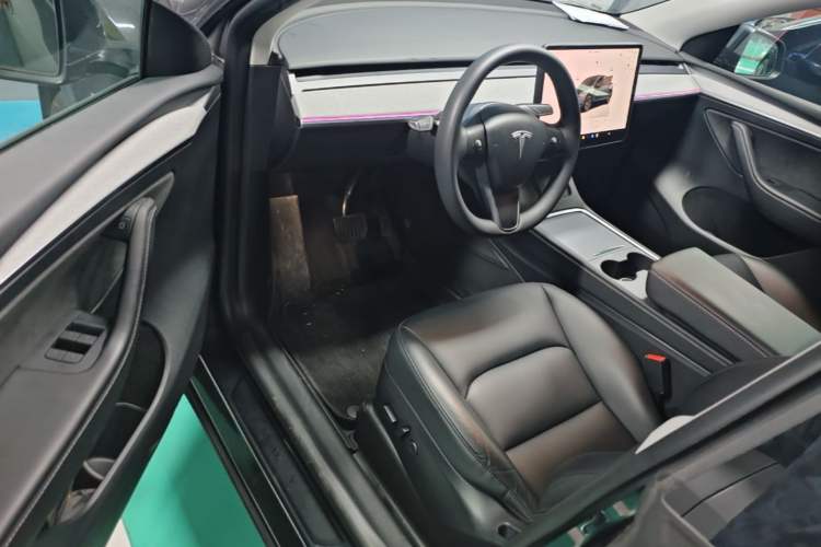 Used Tesla Model Y 2024 Rear-Wheel-Drive Version Driver Seat