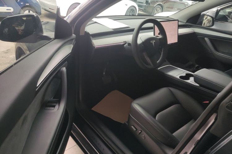 Used Tesla Model Y 2024 Rear-Wheel-Drive Version Driver Seat