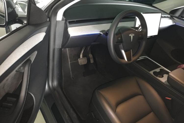 Used Tesla Model Y 2024 Rear-Wheel-Drive Version Driver Seat