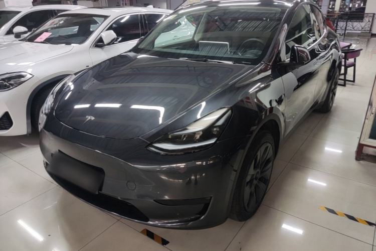 Tesla Model Y 2024 Rear-Wheel-Drive Version