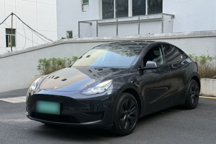 Tesla Model Y 2024 Rear-Wheel-Drive Version
