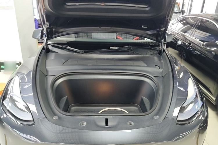 Used Tesla Model Y 2024 Rear-Wheel-Drive Version Engine Bay