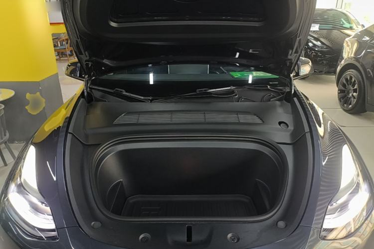 Used Tesla Model Y 2024 Rear-Wheel-Drive Version Engine Bay