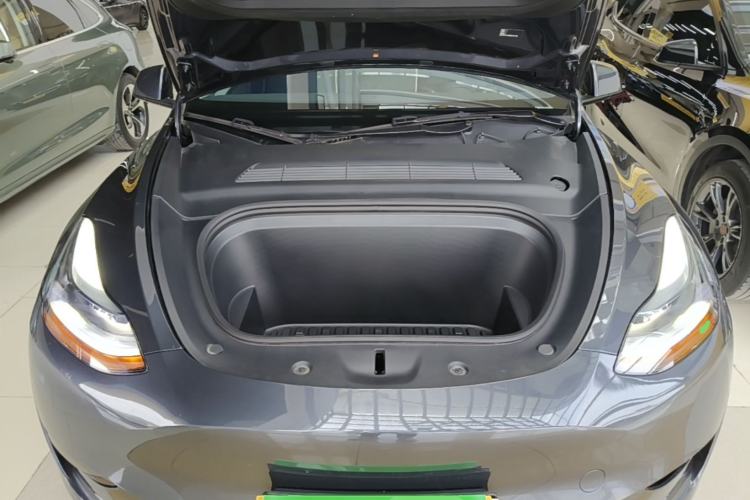 Used Tesla Model Y 2024 Rear-Wheel-Drive Version Engine Bay