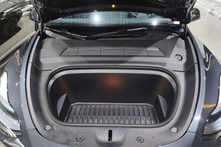 Used Tesla Model Y 2024 Rear-Wheel-Drive Version Engine Bay