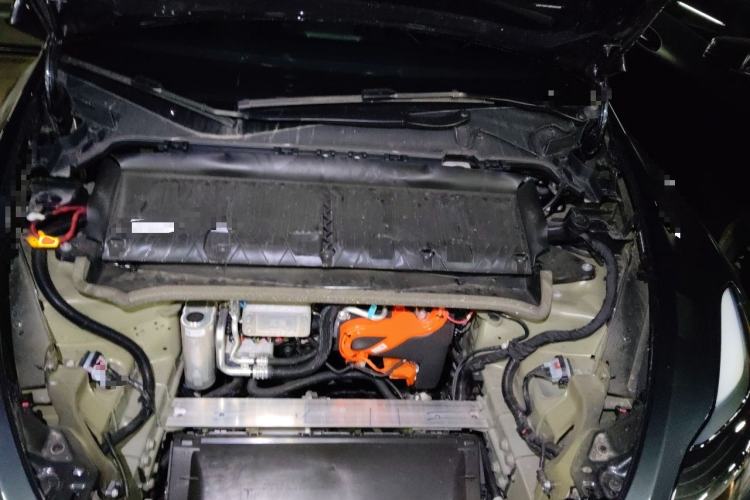 Used Tesla Model Y 2024 Rear-Wheel-Drive Version Engine Bay
