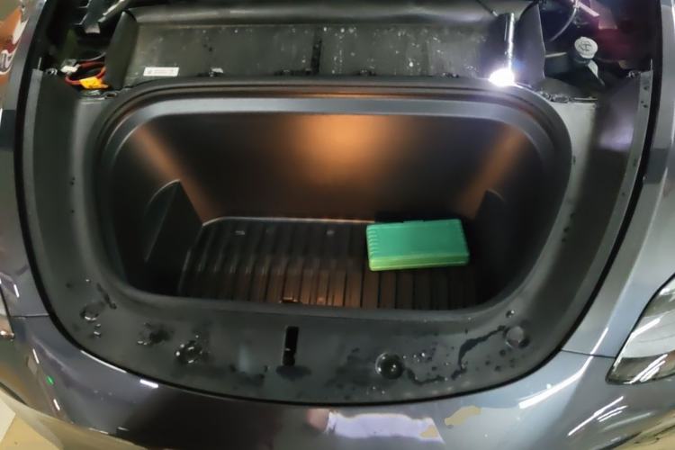 Used Tesla Model Y 2024 Rear-Wheel-Drive Version Engine Bay