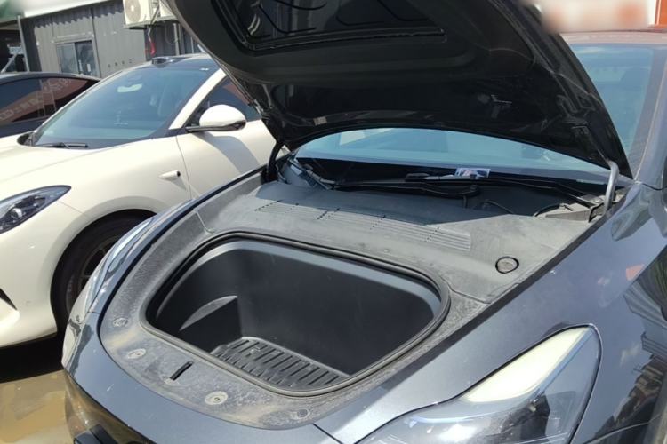 Used Tesla Model Y 2024 Rear-Wheel-Drive Version Engine Bay