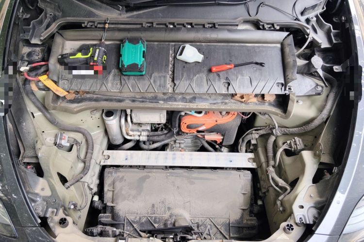 Used Tesla Model Y 2024 Long-Range All-Wheel-Drive Version Engine Bay