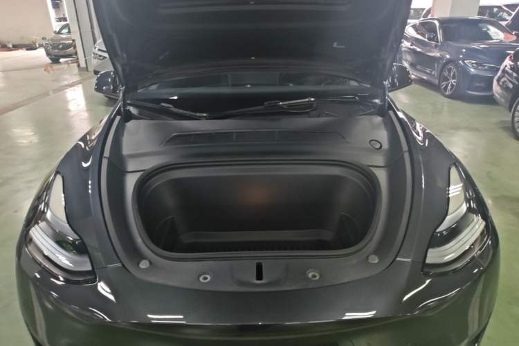 Used Tesla Model Y 2024 Rear-Wheel-Drive Version Engine Bay