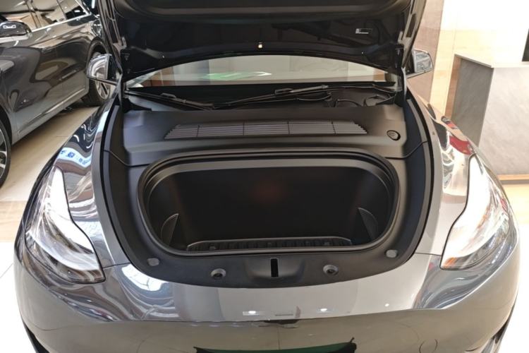 Used Tesla Model Y 2024 Rear-Wheel-Drive Version Engine Bay