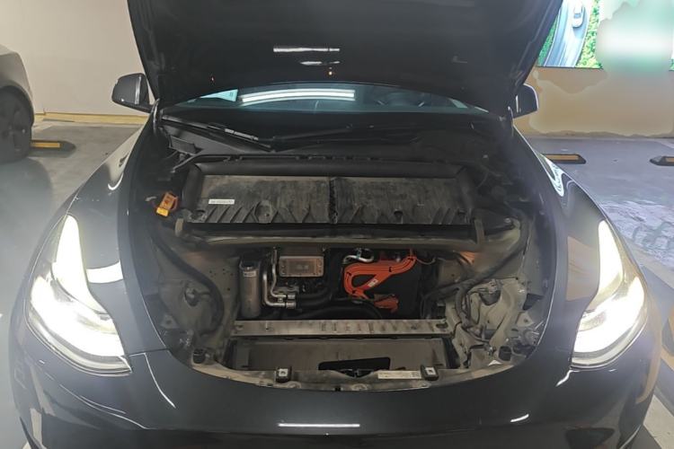 Used Tesla Model Y 2024 Rear-Wheel-Drive Version Engine Bay