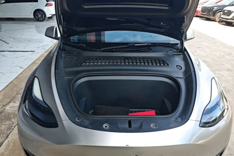 Used Tesla Model Y 2024 Rear-Wheel-Drive Version Engine Bay