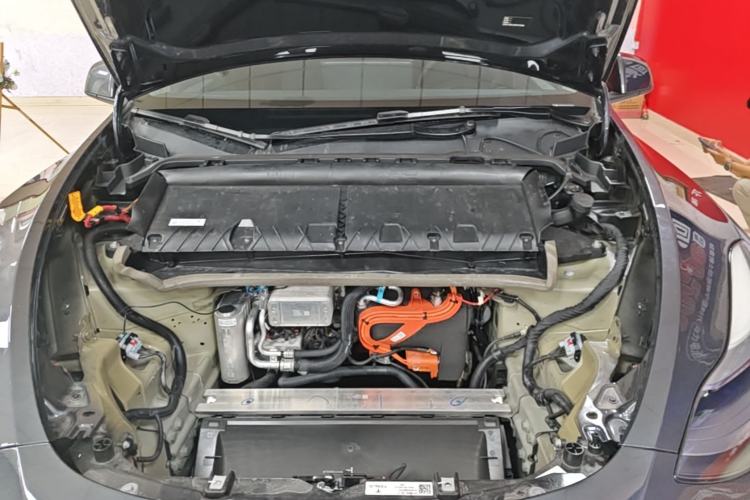 Used Tesla Model Y 2024 Rear-Wheel-Drive Version Engine Bay