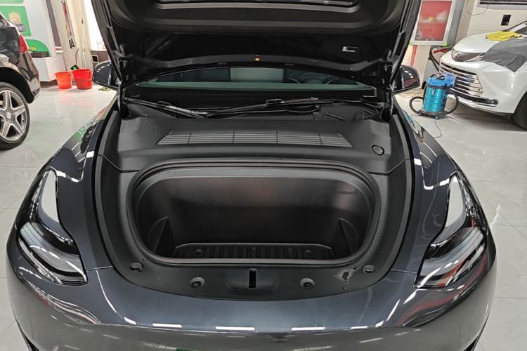 Used Tesla Model Y 2024 Rear-Wheel-Drive Version Engine Bay