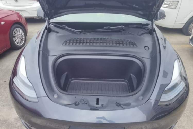 Used Tesla Model Y 2024 Rear-Wheel-Drive Version Engine Bay