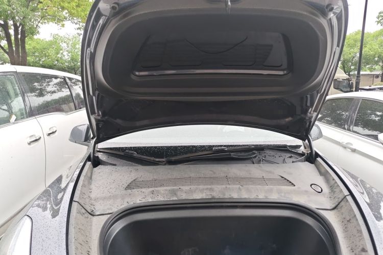 Used Tesla Model Y 2024 Rear-Wheel-Drive Version Engine Bay