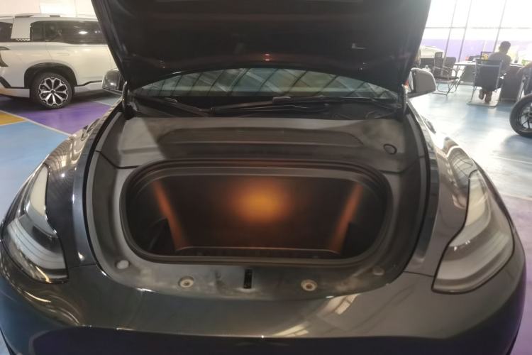 Used Tesla Model Y 2024 Rear-Wheel-Drive Version Engine Bay