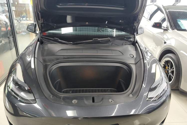 Used Tesla Model Y 2024 Rear-Wheel-Drive Version Engine Bay