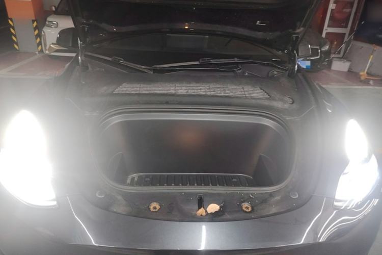 Used Tesla Model Y 2024 Rear-Wheel-Drive Version Engine Bay